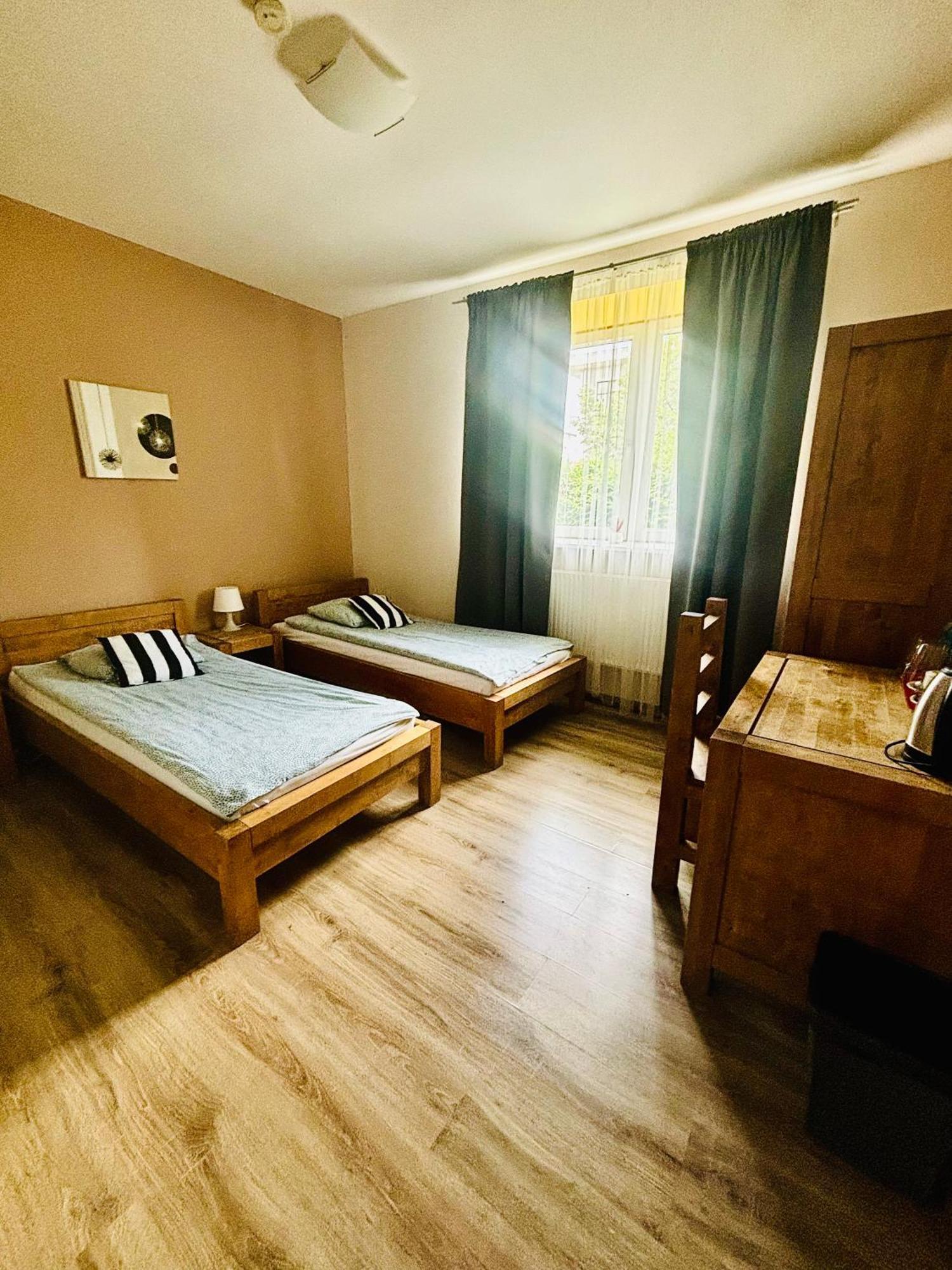 Bedrooms 3 Maja 15A Lodz  Exterior photo